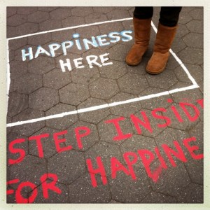 El mundo se acaba cada día. Y luego vuelve a empezar. Dale recuerdos a tu profecía. Yo ya tengo la que me hace merezco.